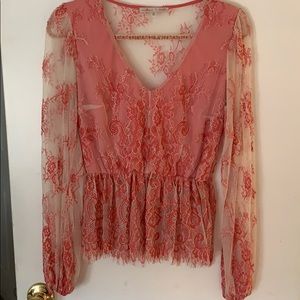 Buckle top
